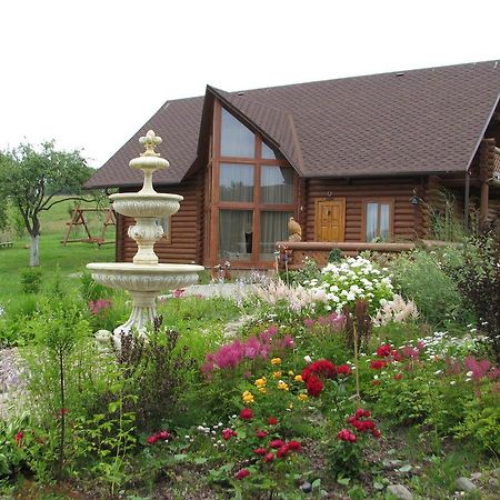 Pumpuri Villa Svente Buitenkant foto