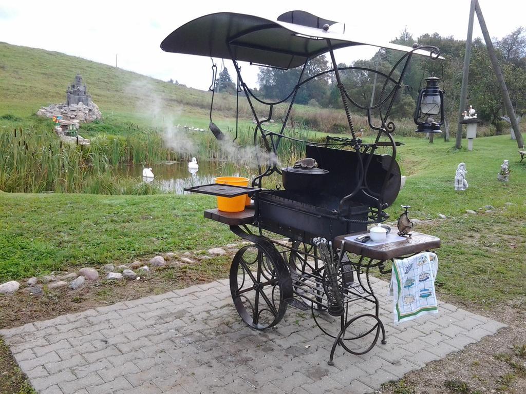 Pumpuri Villa Svente Buitenkant foto